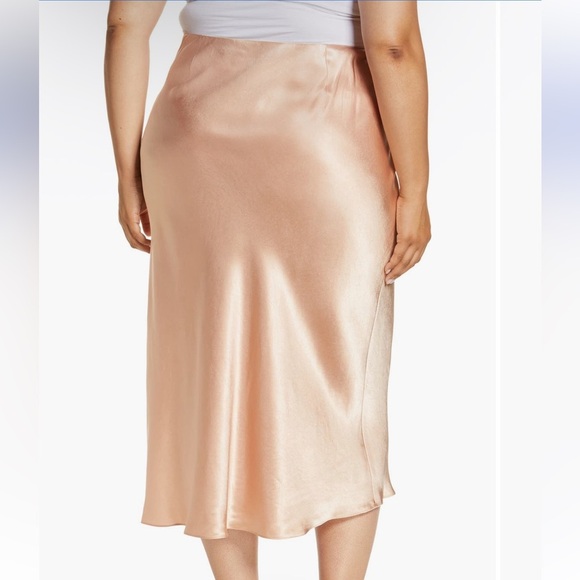 NWT Vince Plus Size Elegant Side Slit Satin Midi Skirt - Yarrow Champagne Sz XXL - Picture 6 of 7